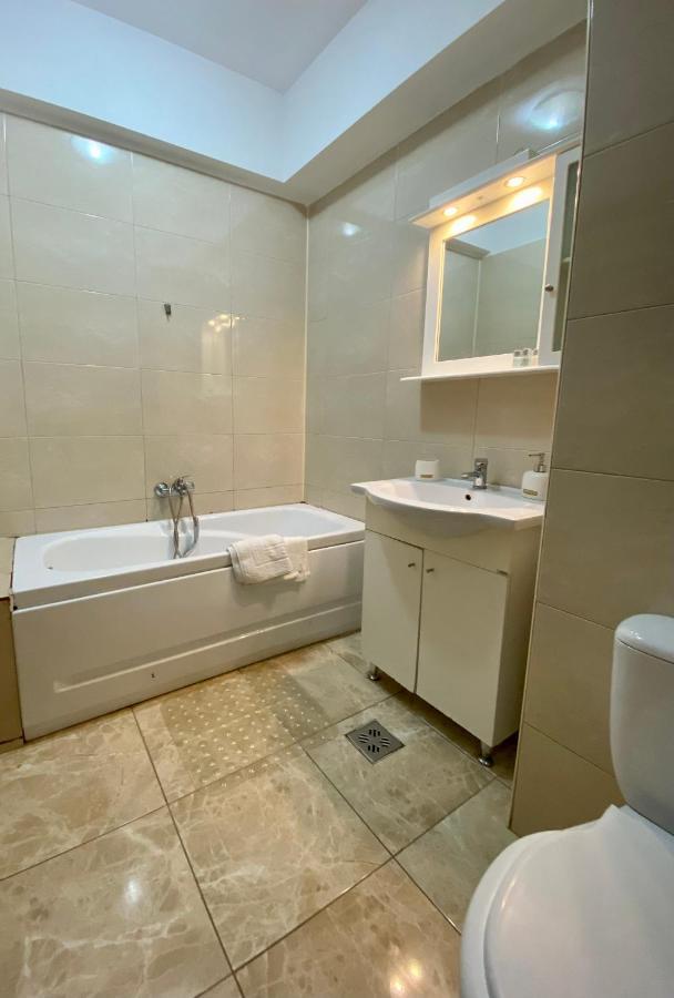 Tanya Summerland Apartment