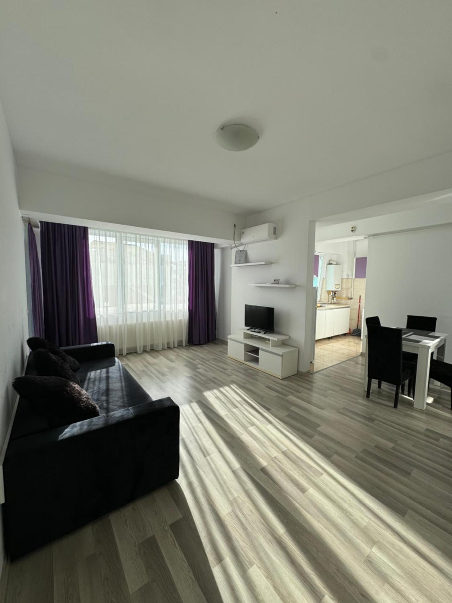 Tanya Summerland Apartment *