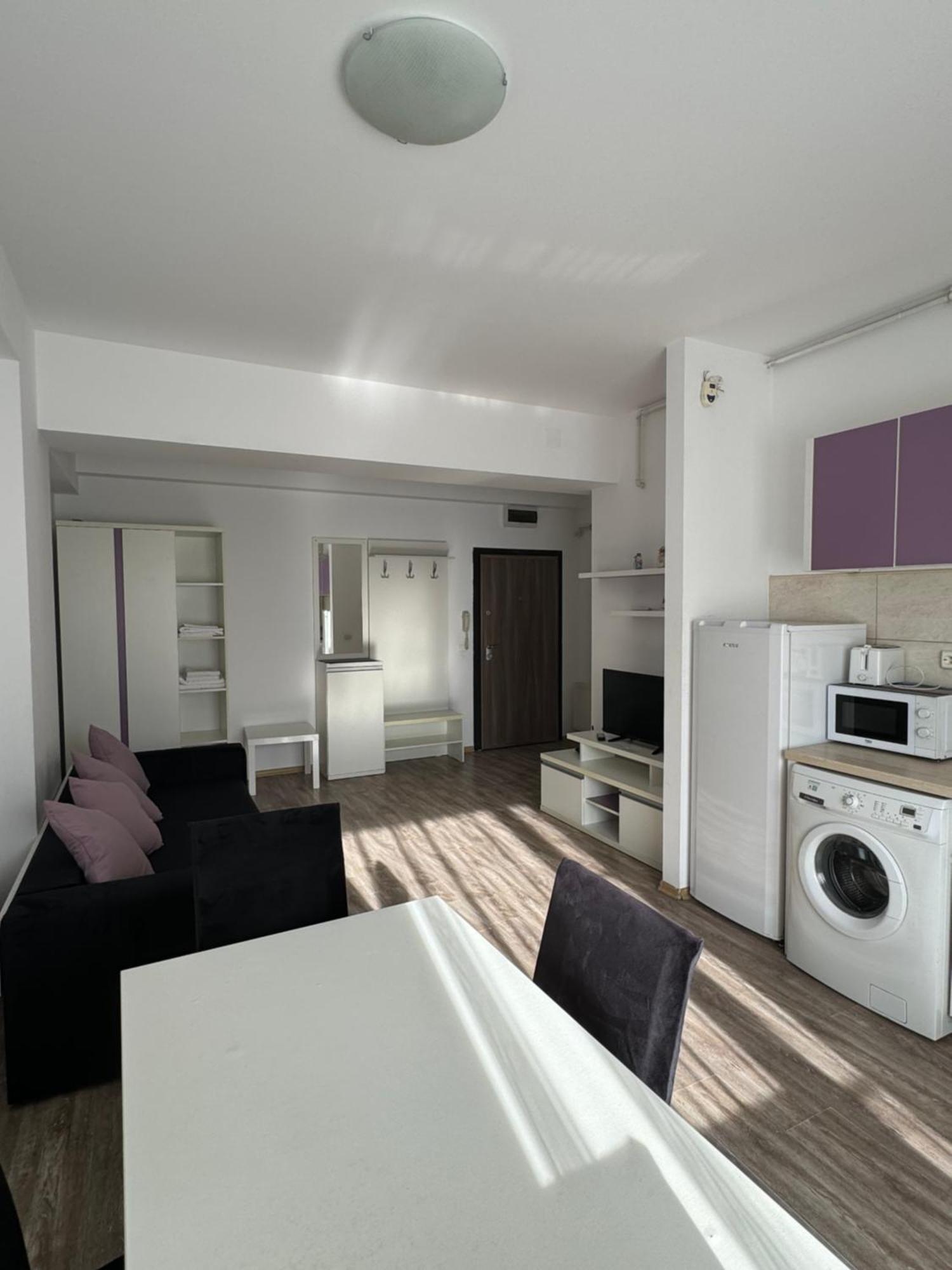 Tanya Summerland Apartment *