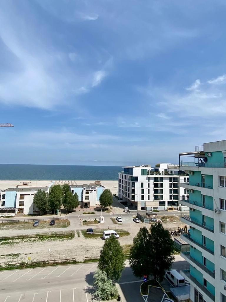 Tanya Summerland Mamaia